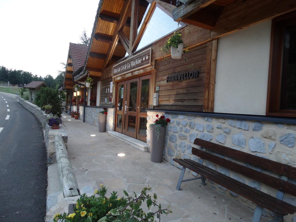 Hotel Du Col De La Machine Saint-Jean-en-Royans Dış mekan fotoğraf