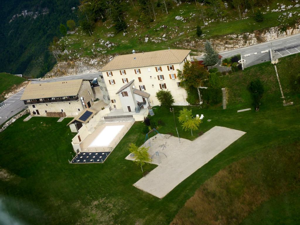 Hotel Du Col De La Machine Saint-Jean-en-Royans Dış mekan fotoğraf